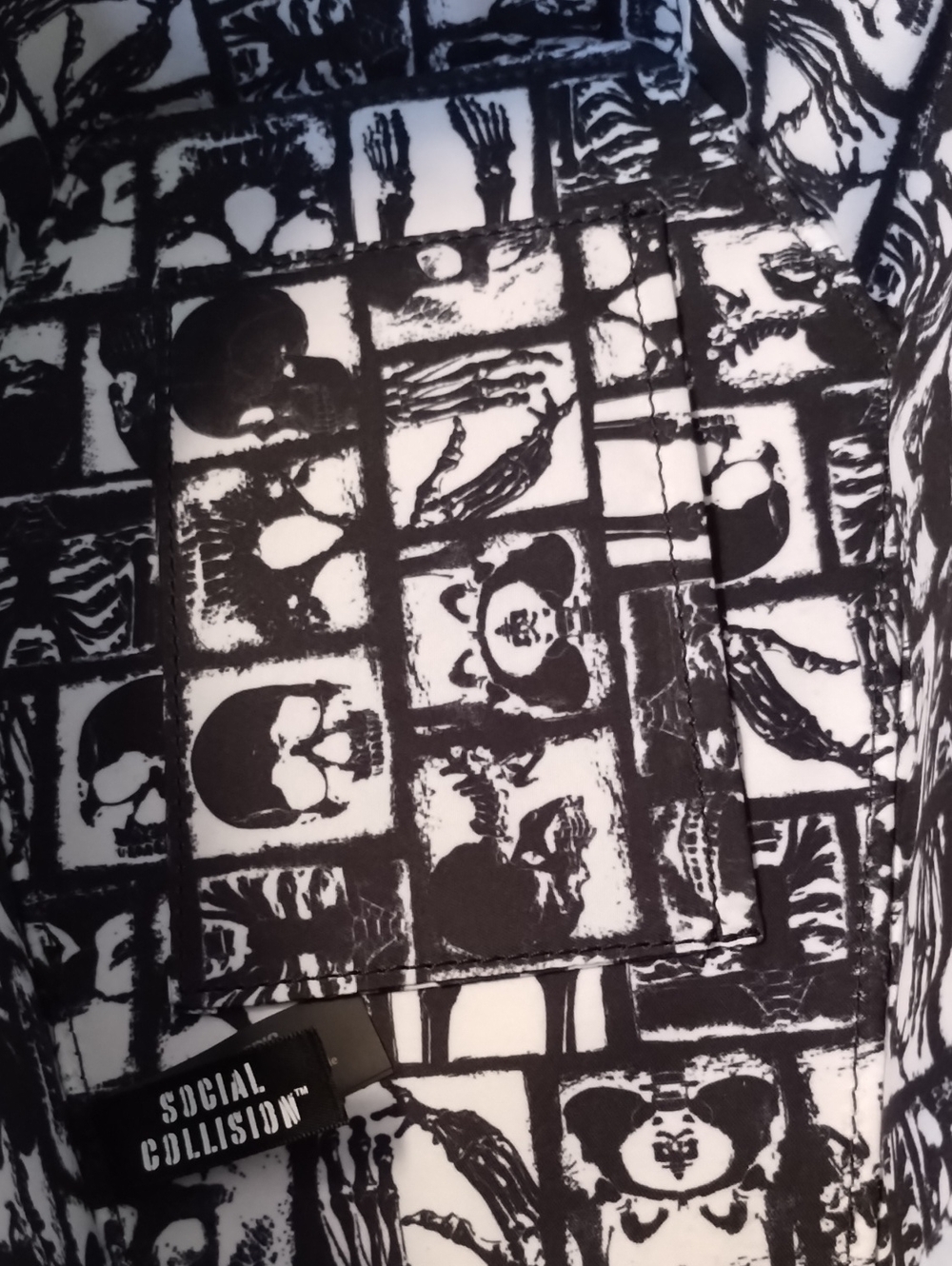 Social Collision Coffin Handbag - Picture 6 of 6